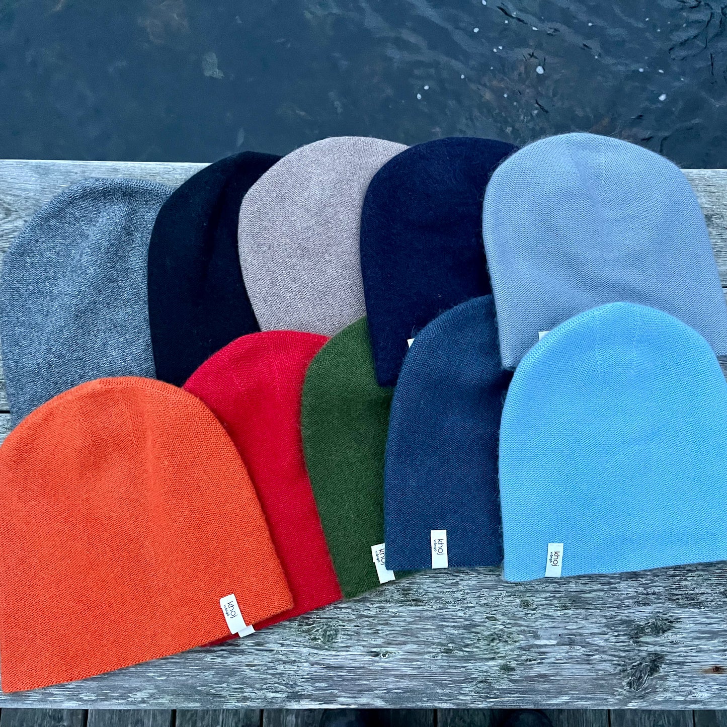 Cashmere beanies in many colours