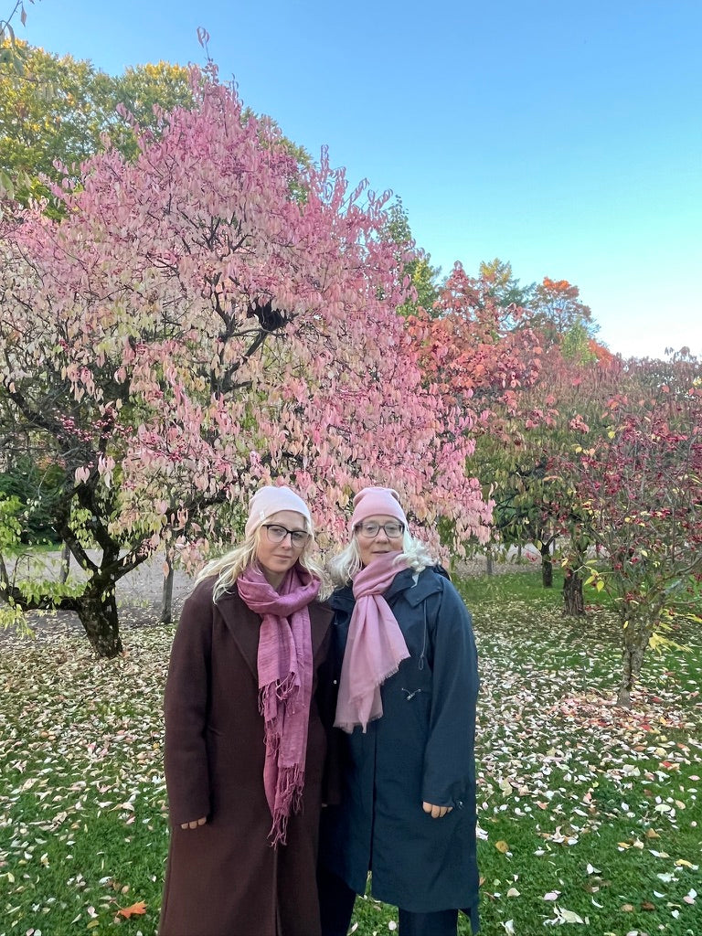 ljusrosa kashmirmössa