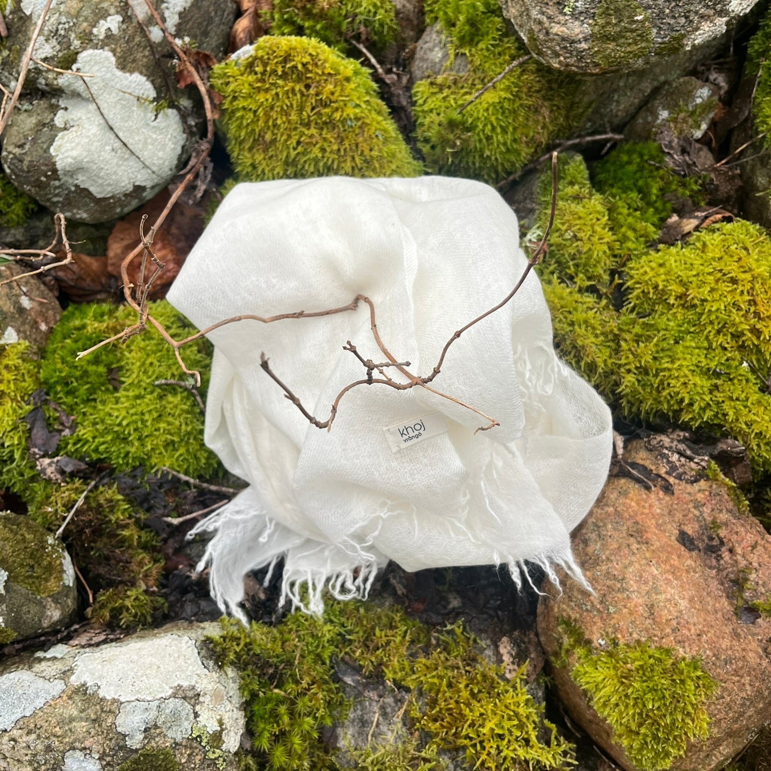 White cashmere shawls Khoj Vrångö Handmade in Nepal
